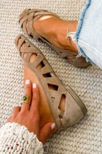 Kathy - Flache geflochtene Cut-out-Sandalen
