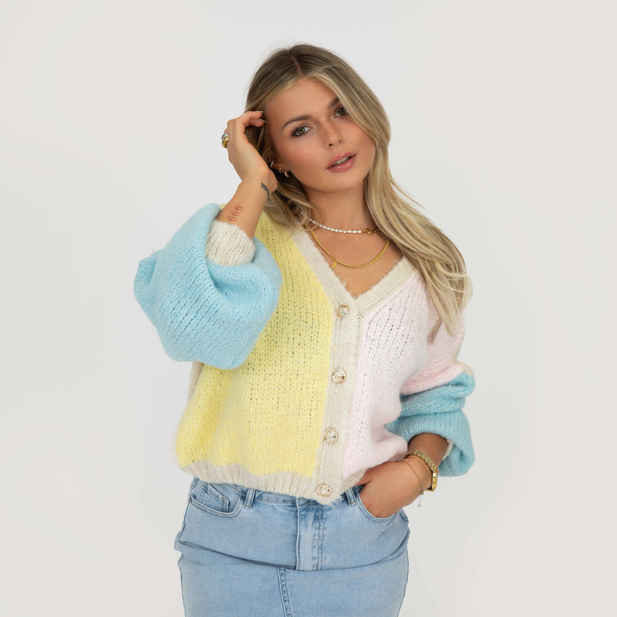 Pastell Velvet Oversized Cardigan