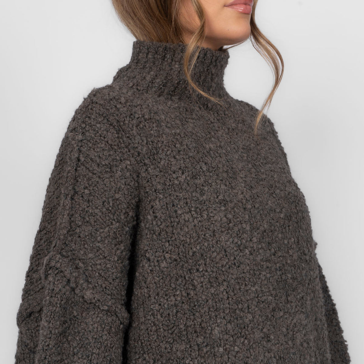 Bouclé Oversize Pullover "CasualCozy"