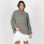 Bouclé Oversize Pullover "CasualCozy"