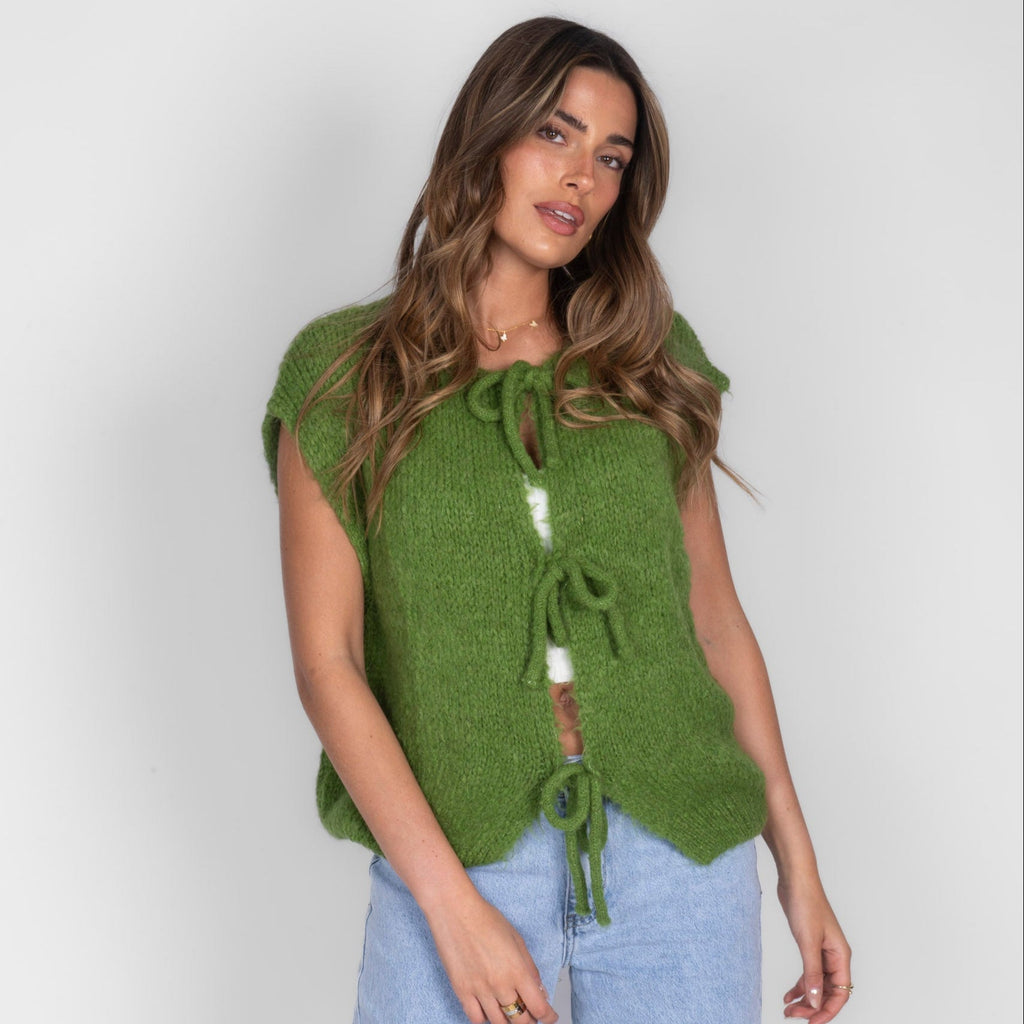 Strickweste mit Schleifen