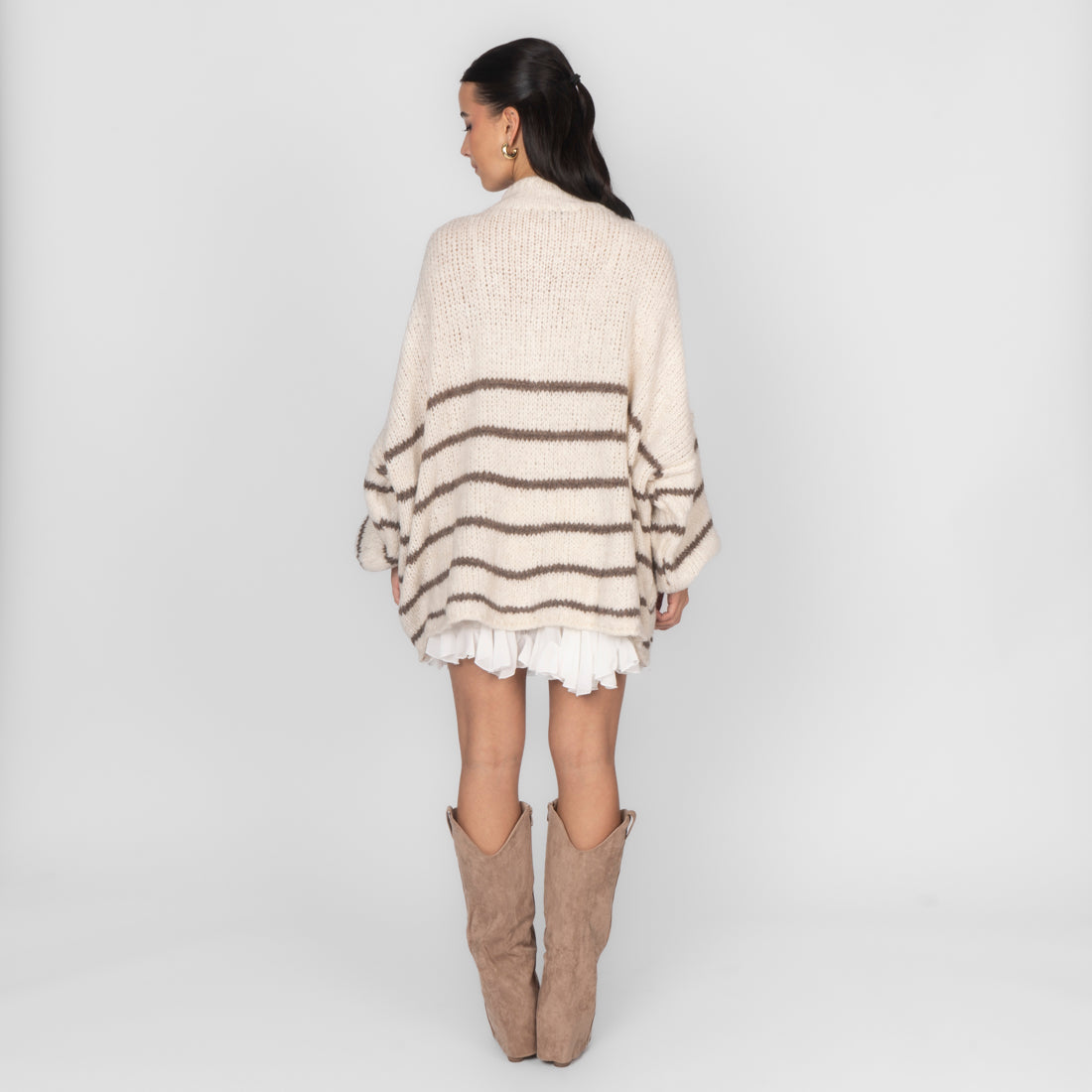 Oversized Cardigan „CozyGlam“ – Stripe Edition