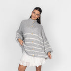 Oversized Cardigan „CozyGlam“ – Stripe Edition