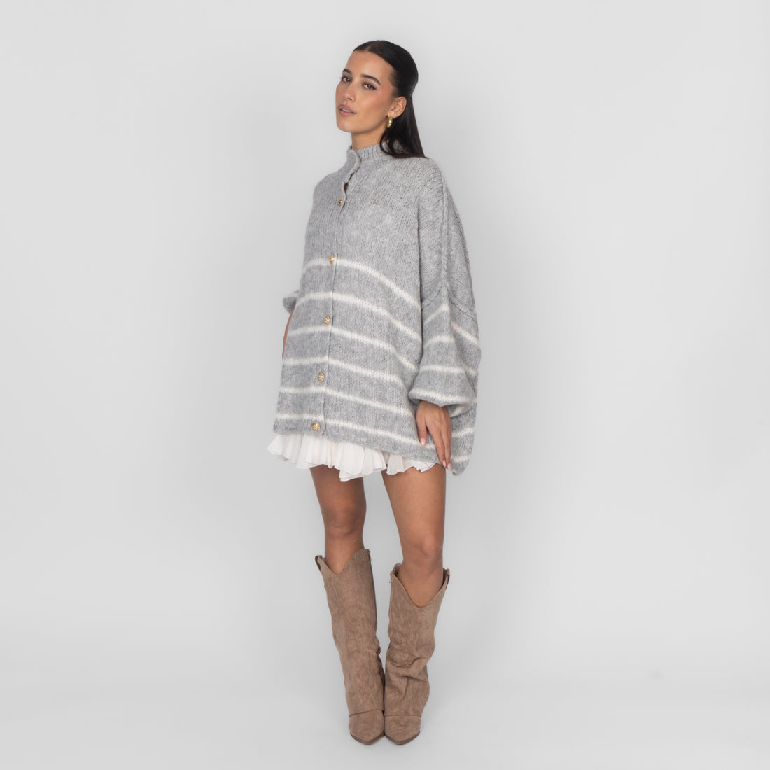 Oversized Cardigan „CozyGlam“ – Stripe Edition