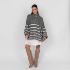 Oversized Cardigan „CozyGlam“ – Stripe Edition
